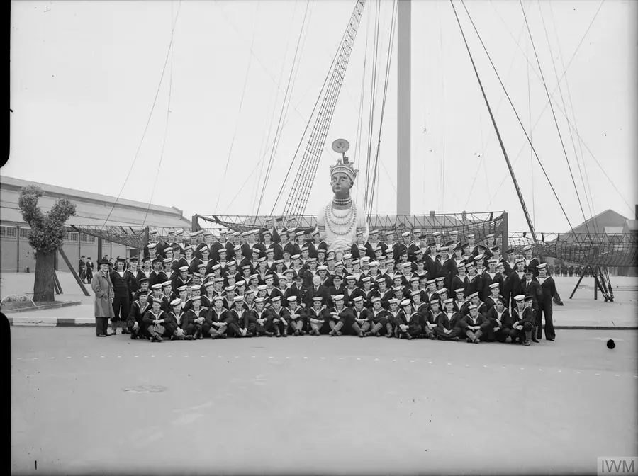 Naval trainees in rows in front of the training mast at HMS Ganges, 1944
